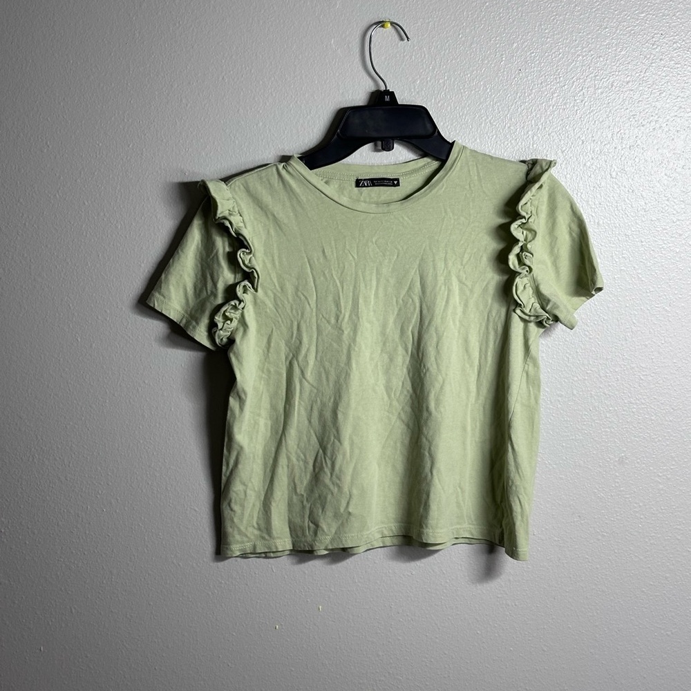 Zara Women Light Green top/Blouse Casual‎ size M.
